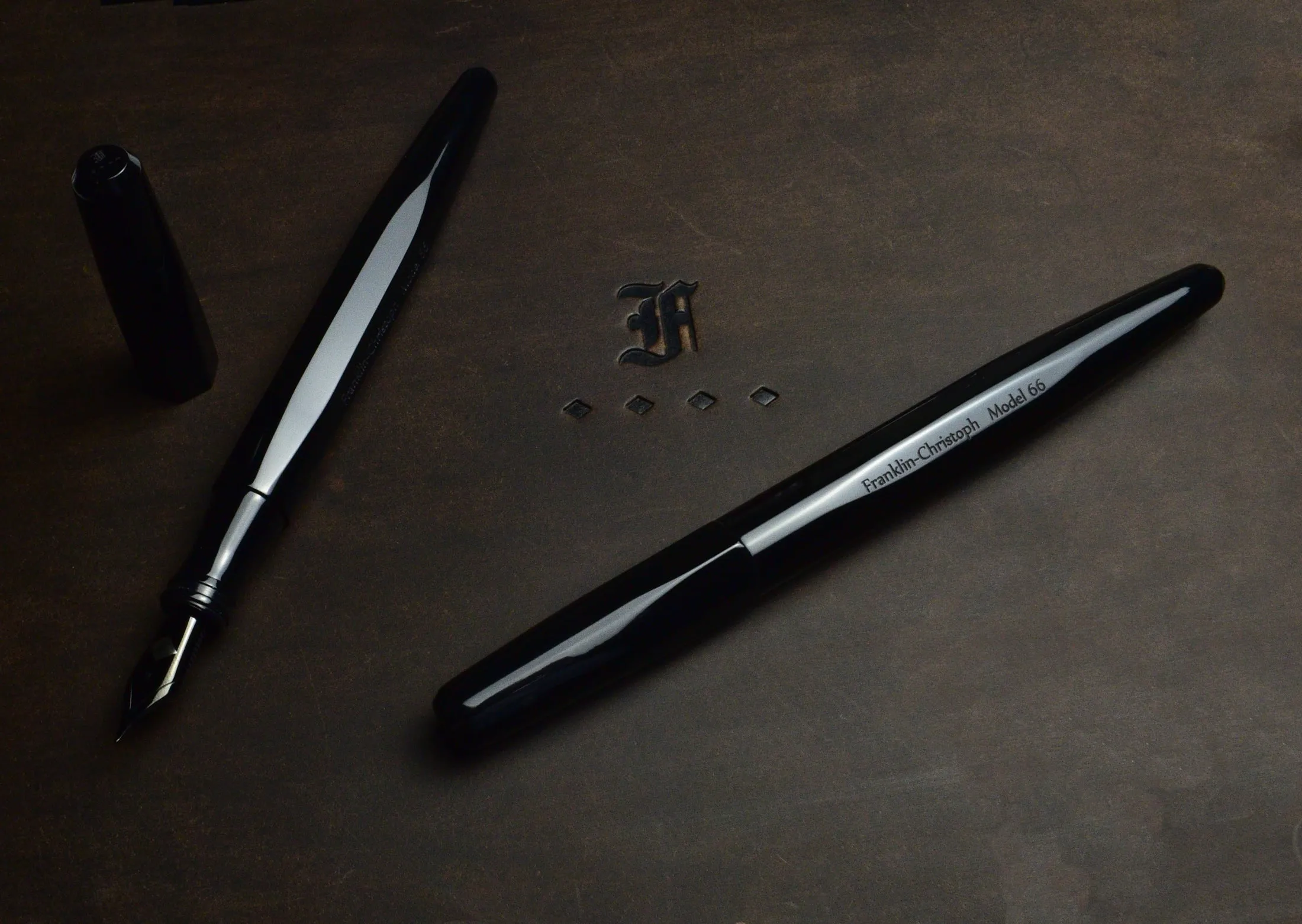 Model 66 Septagonal Fountain Pen - Onyx